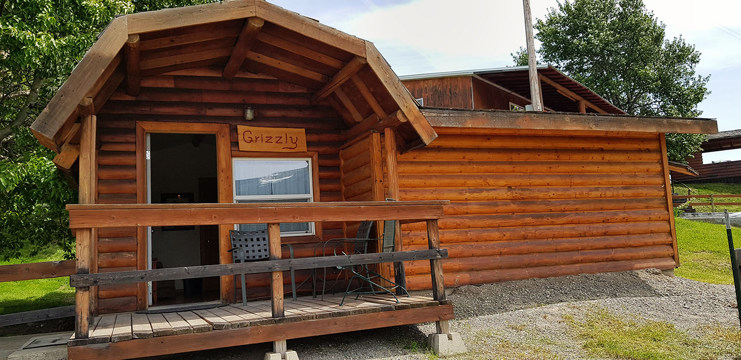 grizzly-cabin-st-mary-montana