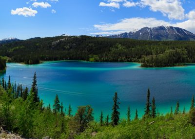 travel-emerald-lake-yukon-pano