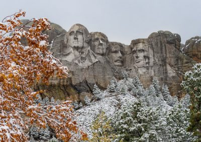 mount rushmore travel is sweet