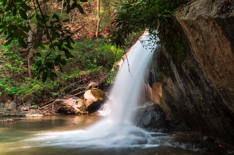 mae sa waterfall side view travel is sweet