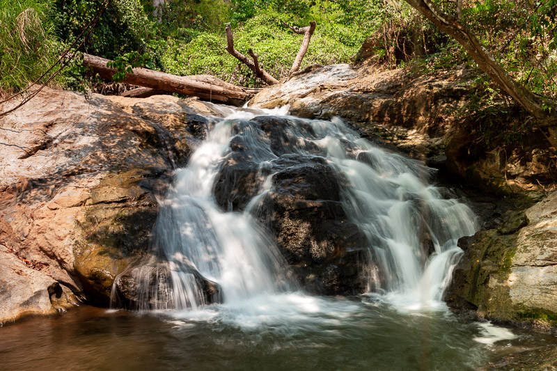 mae sa waterfall twin travel is sweet